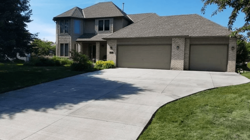 Are Pavers a Good Option For Your Driveway?
